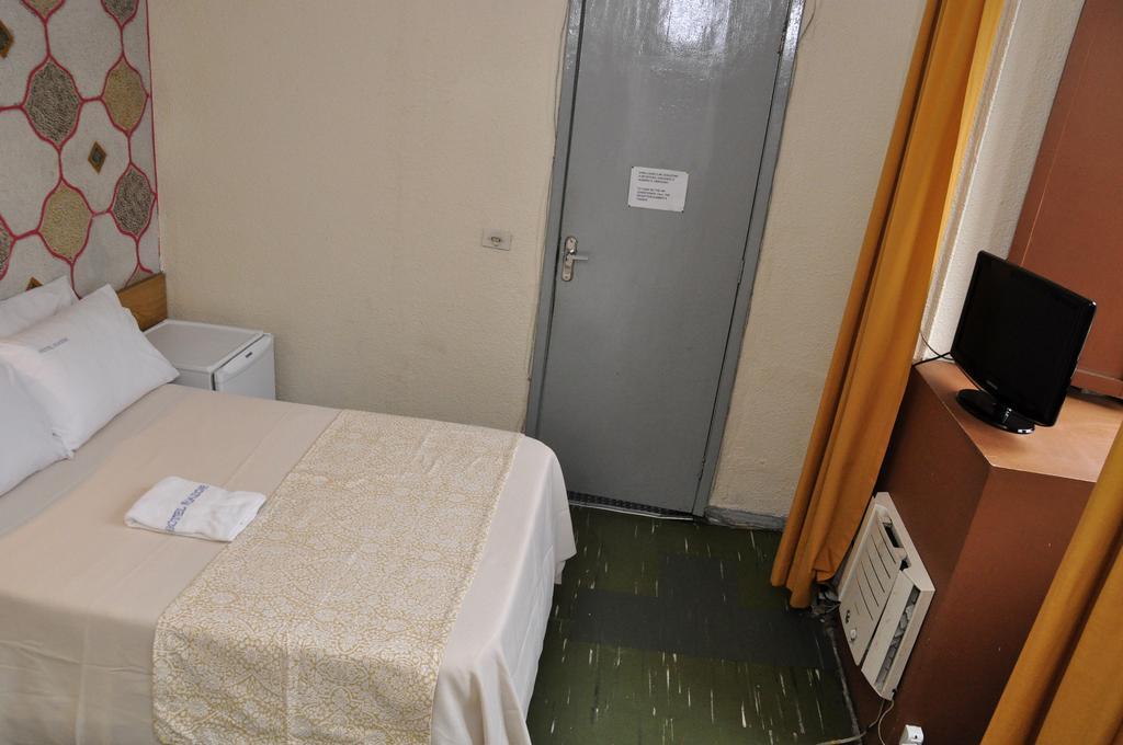Quarto Duplo